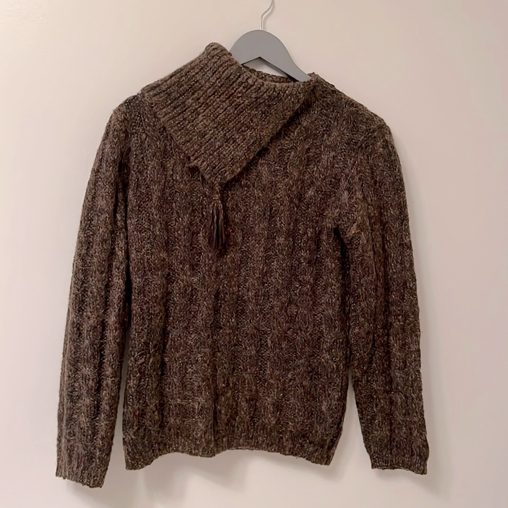 Vintage Y2K Adrienne Vittadini Split Turtle Neck Cable Sweater in Brown, U.S. M